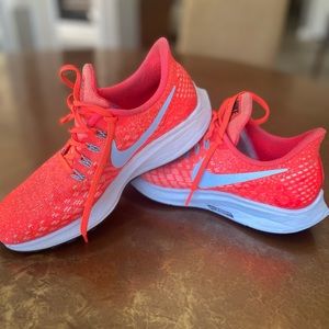 Womens Nike Air Zoom Pegasus 35